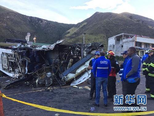 哥倫比亞長途巴士在厄瓜多爾發(fā)生車禍致40余人傷亡