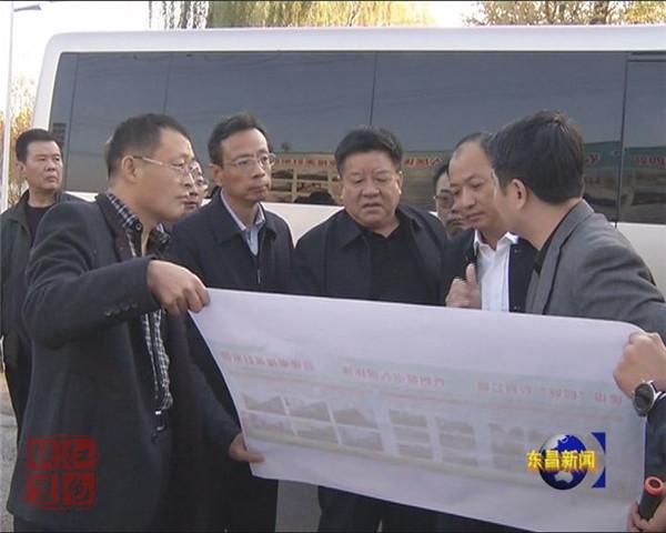 任曉旺來我區(qū)檢查農(nóng)村村內(nèi)道路硬化建設(shè)工作