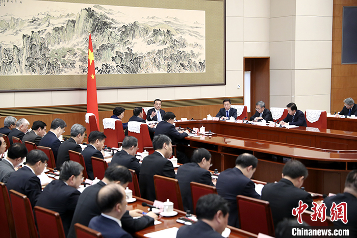 李克強主持國務院全體會議 討論《政府工作報告（征求意見稿）》