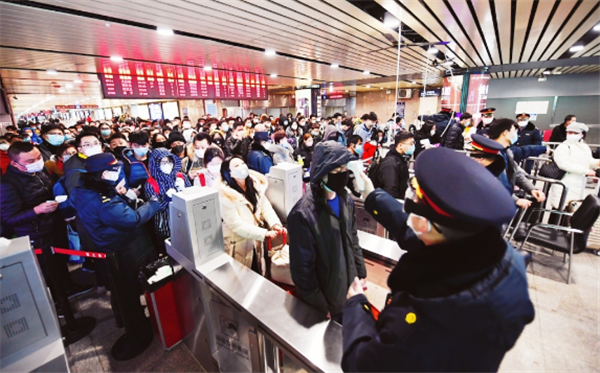全國鐵路所有客站均開展進出站測溫