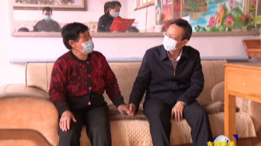 榮紅智到沙鎮(zhèn)鎮(zhèn)遍訪困難群眾并調研扶貧項目