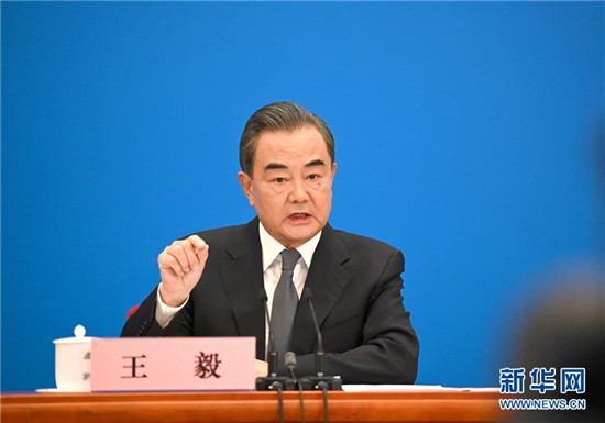 中方是否同意就病毒源頭開展獨(dú)立調(diào)查？如何回應(yīng)美國指責(zé)？王毅答鳳凰記者問