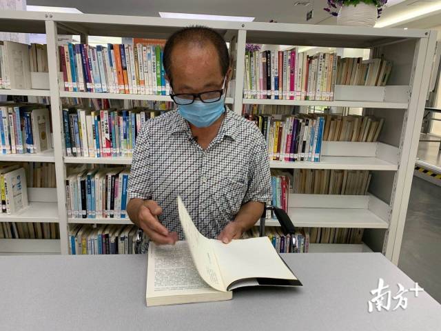 對話東莞圖書館留言農(nóng)民工：希望能繼續(xù)留在東莞讀書