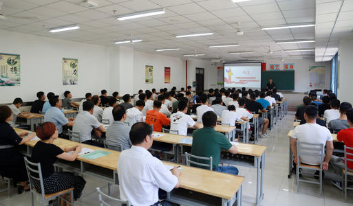 以學(xué)生為本！湖南一高校搭建網(wǎng)絡(luò)思政學(xué)習(xí)平臺(tái)“青馬在線”