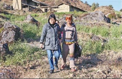 大山深處 有位“老師媽媽”