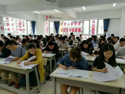 教師繼續(xù)教育培訓不能搞形式主義