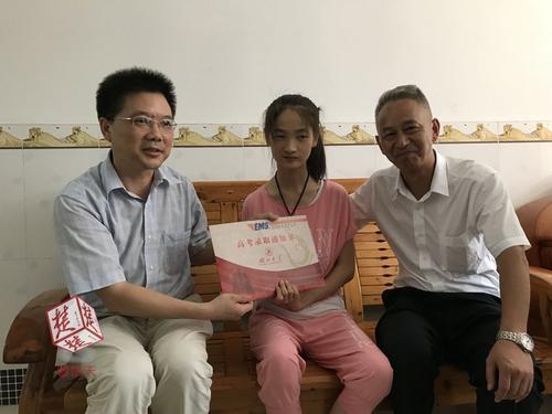 “我走得很慢，但我決不后退”
