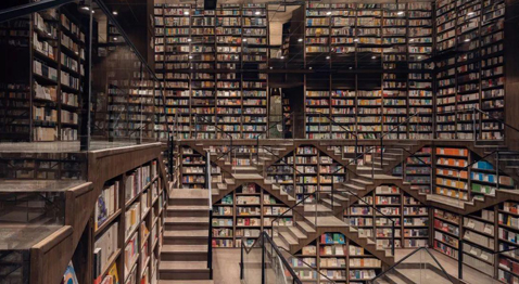 網(wǎng)紅書店高顏值有特色，書會成為“拍照道具”嗎？
