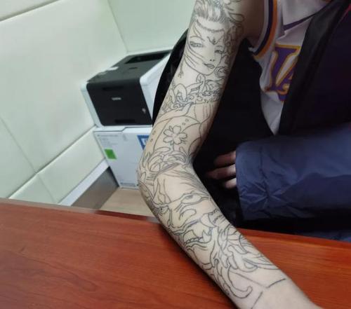 誰來管管未成年人文身