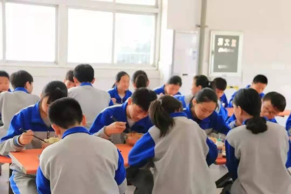 全國(guó)98%中小學(xué)實(shí)現(xiàn)封閉化管理