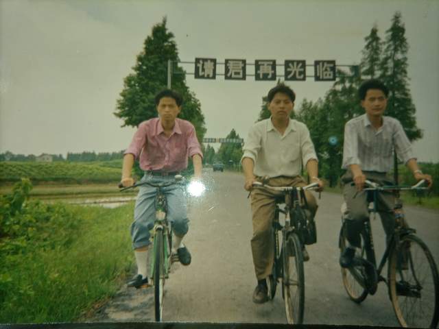 中師生畢業(yè)后，成為985大學教授和中學老師有區(qū)別嗎？