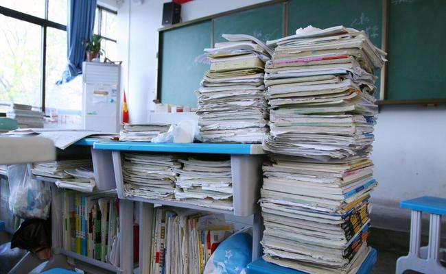 高三一年用來“刷題”：辦學(xué)質(zhì)量不比升學(xué)率比啥？