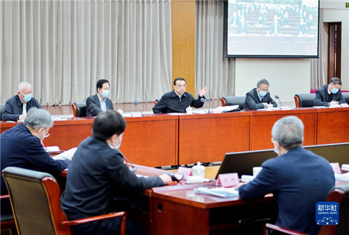 李克強(qiáng)考察農(nóng)業(yè)農(nóng)村部并主持召開(kāi)座談會(huì)強(qiáng)調(diào) 不誤農(nóng)時(shí)抓好春管春耕保障糧食安全 為穩(wěn)定經(jīng)濟(jì)社會(huì)發(fā)展大局提供堅(jiān)實(shí)支撐