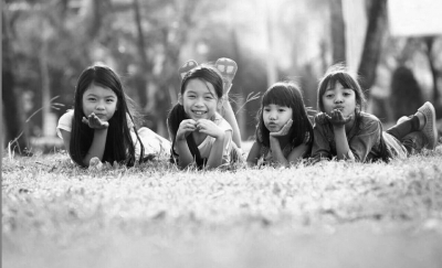 家長應(yīng)如何引導(dǎo)孩子樹立健康的審美觀？