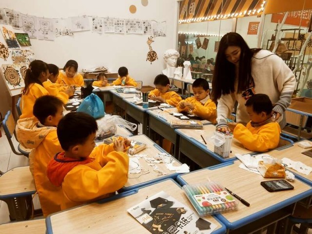 云南：3500余名寒假返鄉(xiāng)大學生參加“團團陪伴”服務家鄉(xiāng)少年