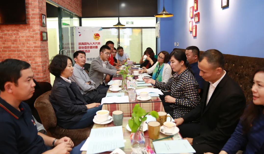 內(nèi)蒙古團組織“青聽”青年心聲 “青年會客廳”變身“解憂雜貨店”