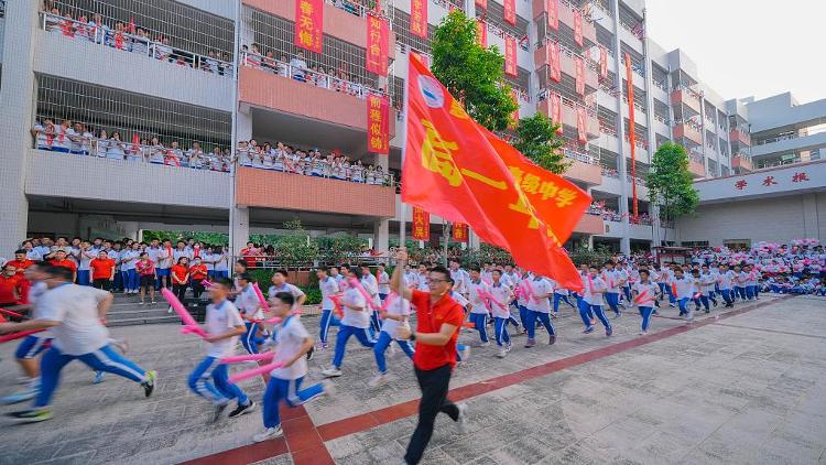 新冠“乙類乙管”后首次高考，多地明確考生自主決定是否戴口罩