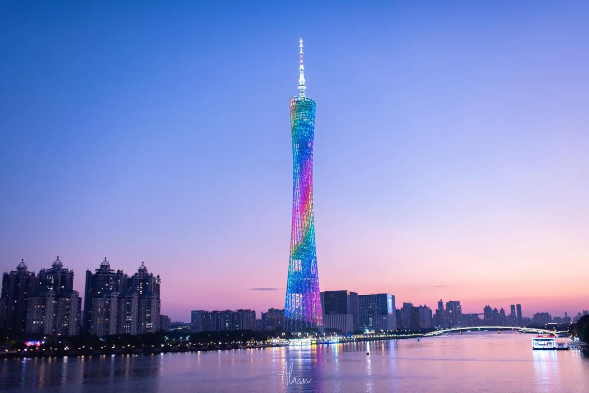 1小時(shí)內(nèi)連續(xù)接6次雷擊 廣州塔為何能“雷打不動(dòng)”？