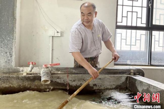 非遺連四紙：一紙連春秋 古法開(kāi)新境