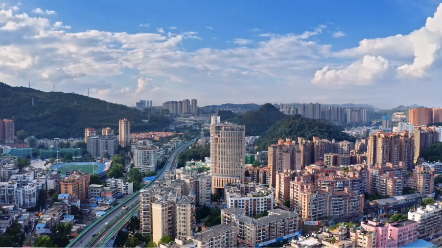 奮楫揚(yáng)帆勇向前——世界眼中的新時(shí)代中國(guó)改革開放