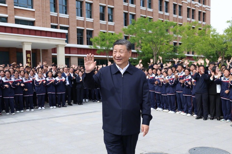 學(xué)習(xí)進(jìn)行時丨習(xí)近平總書記和青海的故事