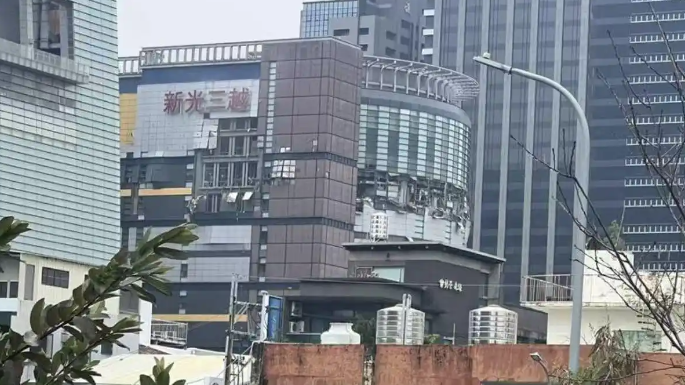 臺中百貨大樓爆炸事故已致4死30傷 災情已初步控制