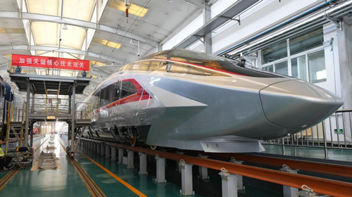 時(shí)速400公里CR450動車組正在接受試驗(yàn)驗(yàn)證