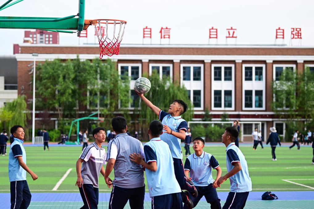 一份來(lái)自全國(guó)51所職業(yè)本科高校的調(diào)研顯示：教育質(zhì)量穩(wěn)中向好，但發(fā)展不均衡